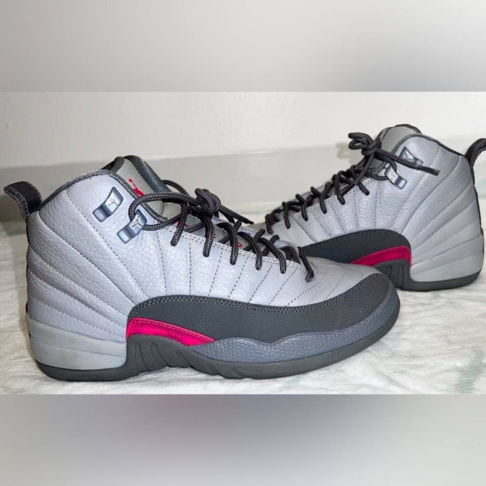Jordan retro 12 girls grade school size 7y